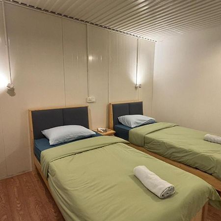 5 Minutes Airport Lodge Kampong Patagas Dış mekan fotoğraf